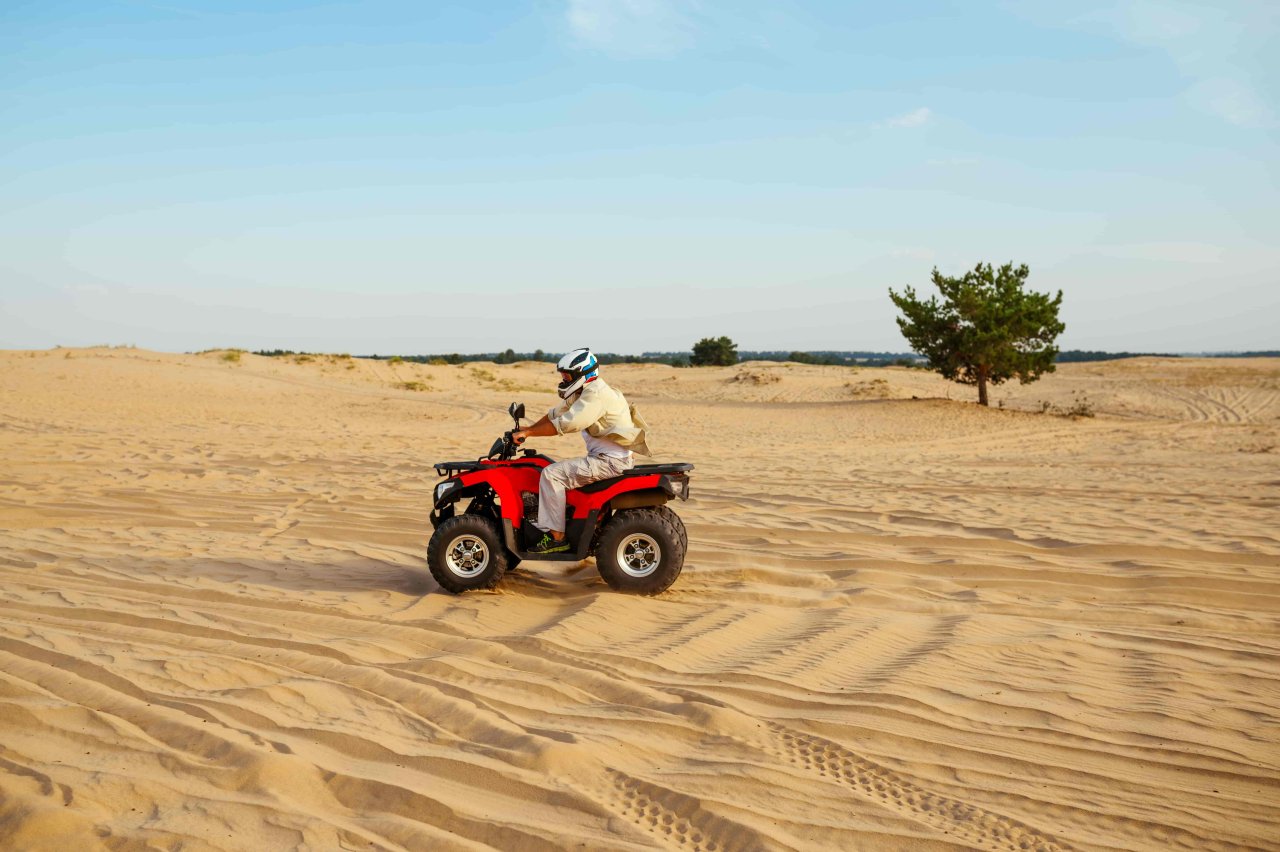 Thrilling Quad Bike Ride in Abu Dhabi